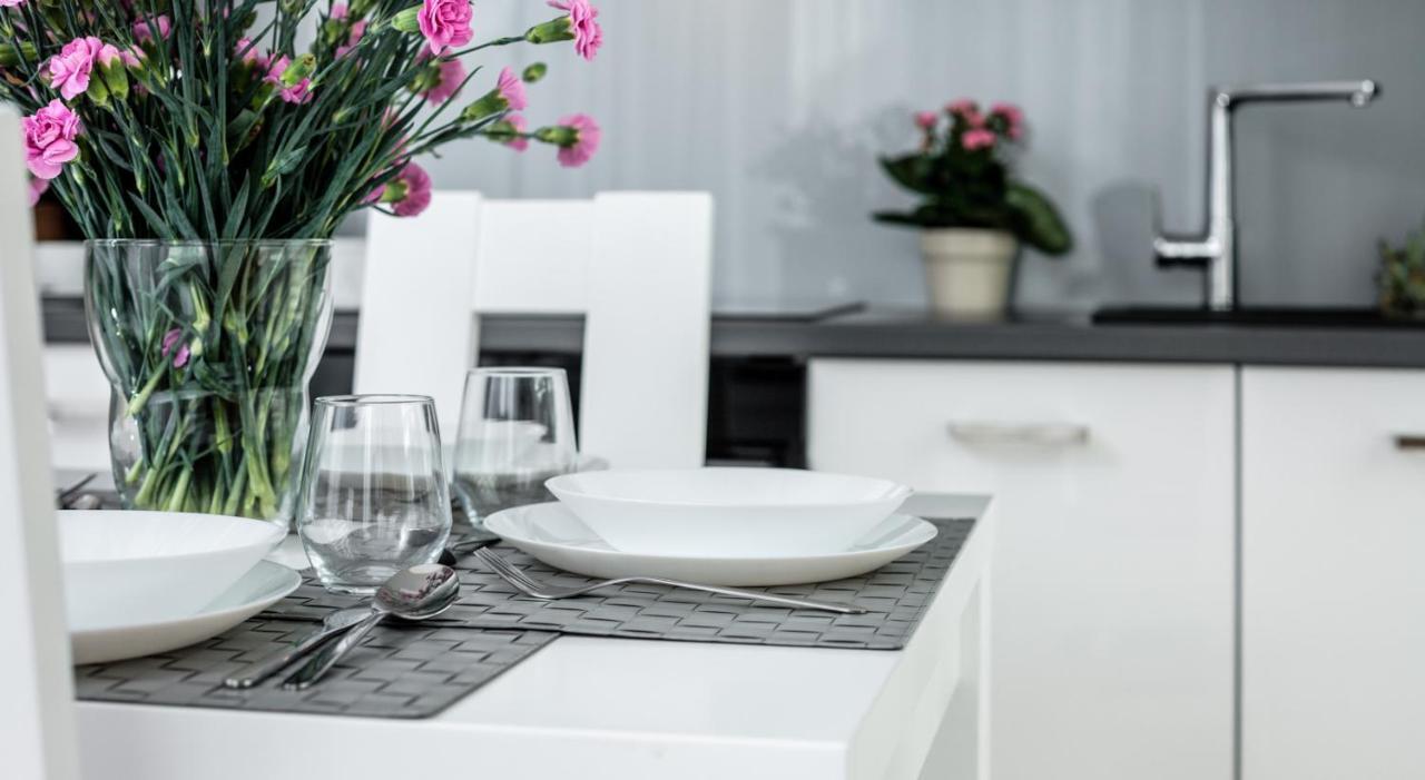 Arianska 6 Apartments By Let'S קרקוב מראה חיצוני תמונה